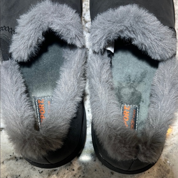 NEW J Sport Dark Grey Faux Fur Lined Slip-on Loafers Size 9 - Picture 8 of 11